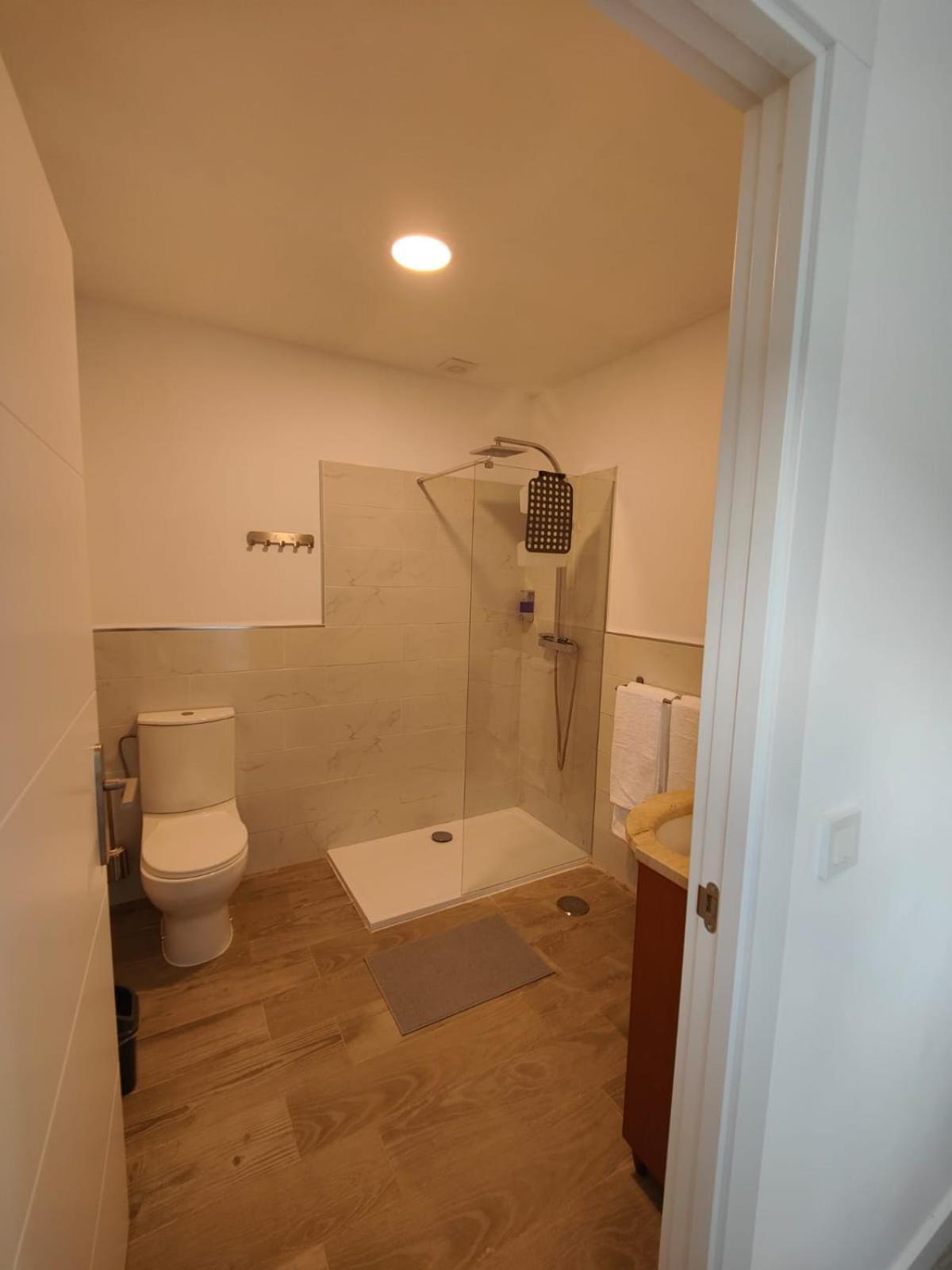 Double Room Private Bathroom