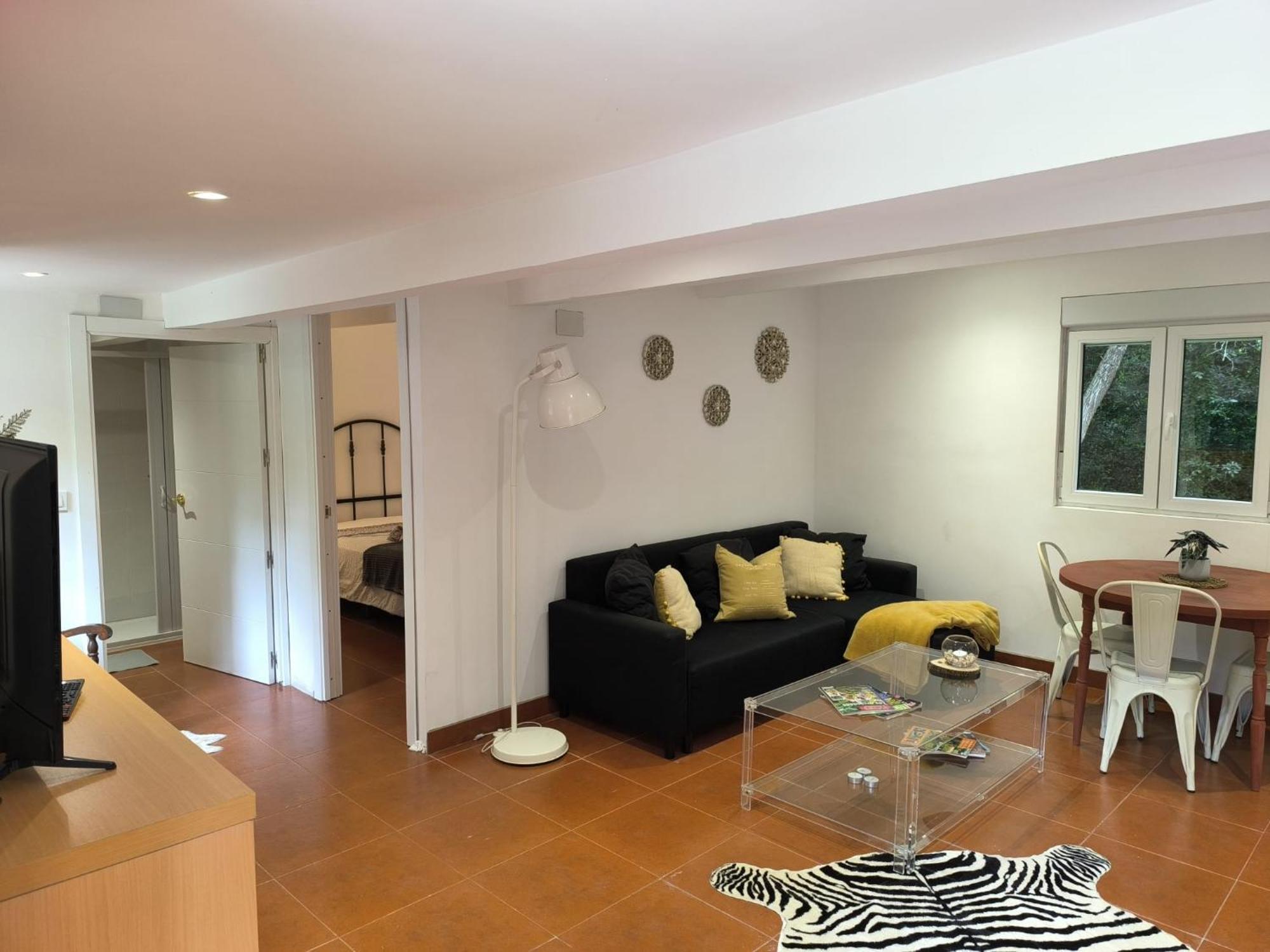 Deluxe One-Bedroom Apartment Garden View